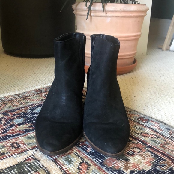 Lucky Brand Heeled Sueded Ankle Boots - Picture 3 of 9